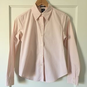 Gap Long Sleeve Button-Down Shirt
